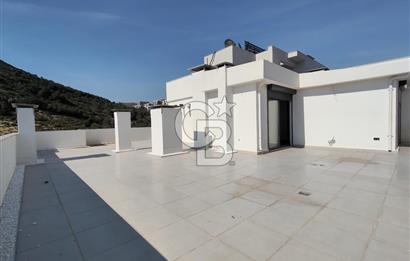 SİTE İÇİNDE KÖRFEZ MANZARALI 2+1 GENİŞ TERASLI SIFIR DAİRE