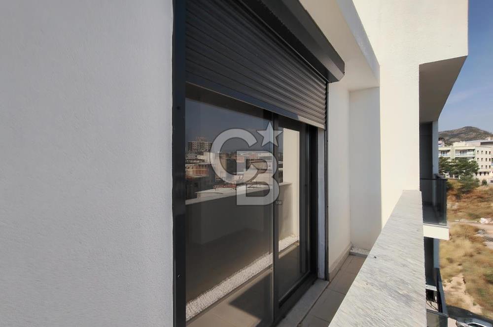 SİTE İÇİNDE KÖRFEZ MANZARALI 2+1 GENİŞ TERASLI SIFIR DAİRE