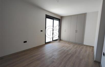 SİTE İÇİNDE KÖRFEZ MANZARALI 2+1 GENİŞ TERASLI SIFIR DAİRE