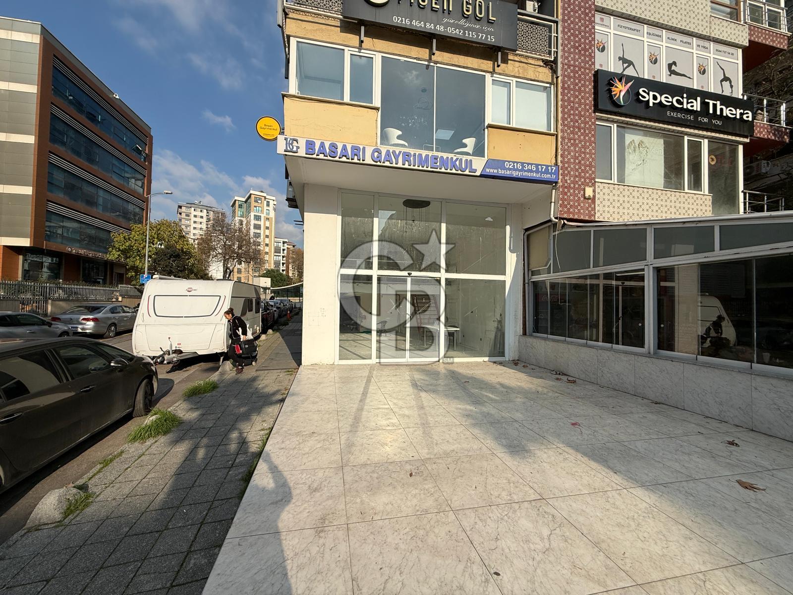 BAĞDAT CADDESİNDE KENTSEL DÖNÜŞÜM YATIRIMLIK MAĞAZAAVM