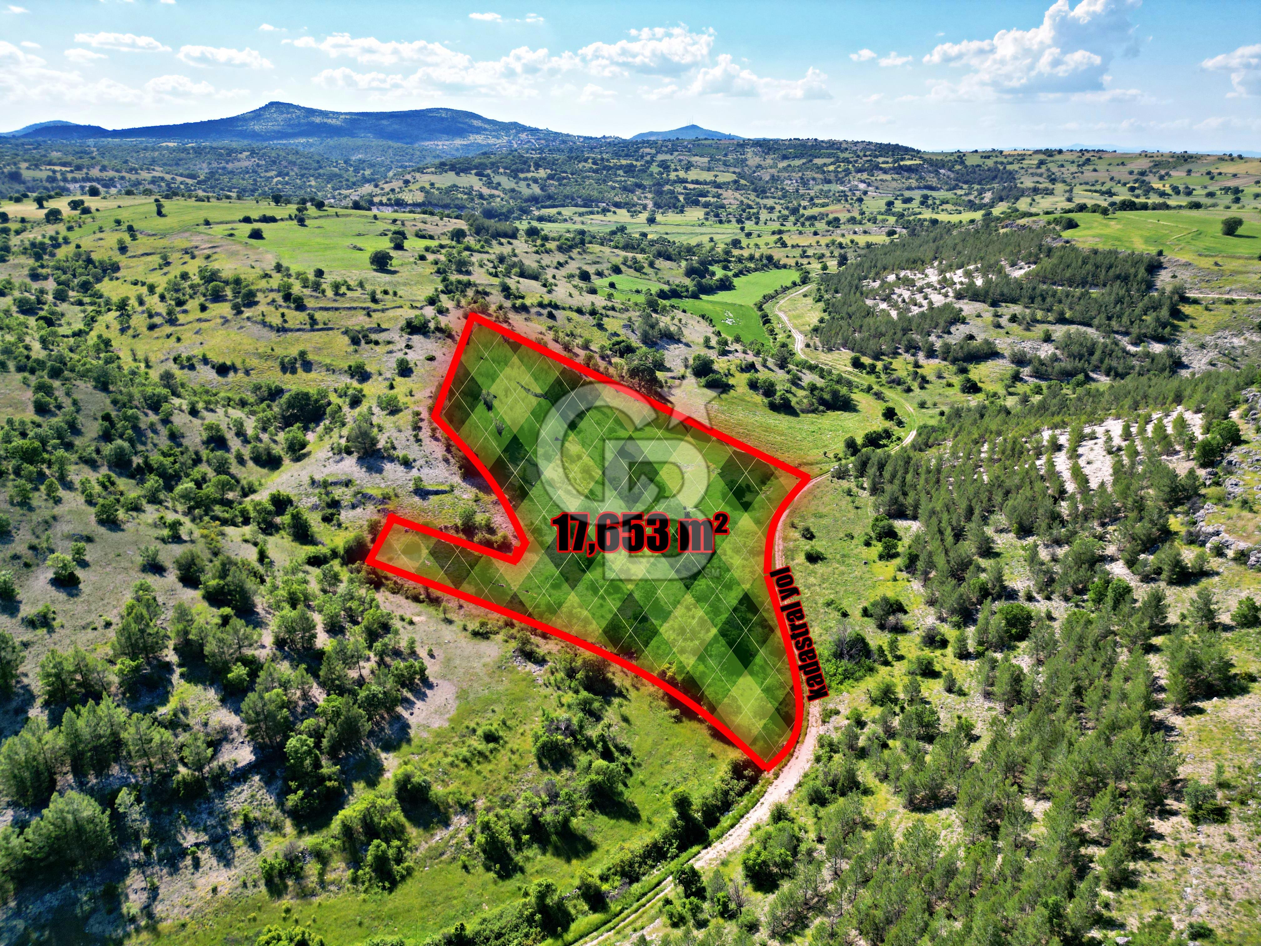 YEŞİLDERE KÖYÜNDE 17.653m² FIRSAT TARLA