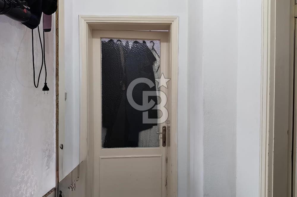 BUCA YİĞİTLER MAHALLESİ TERASLI SATILIK 2+1 DAİRE