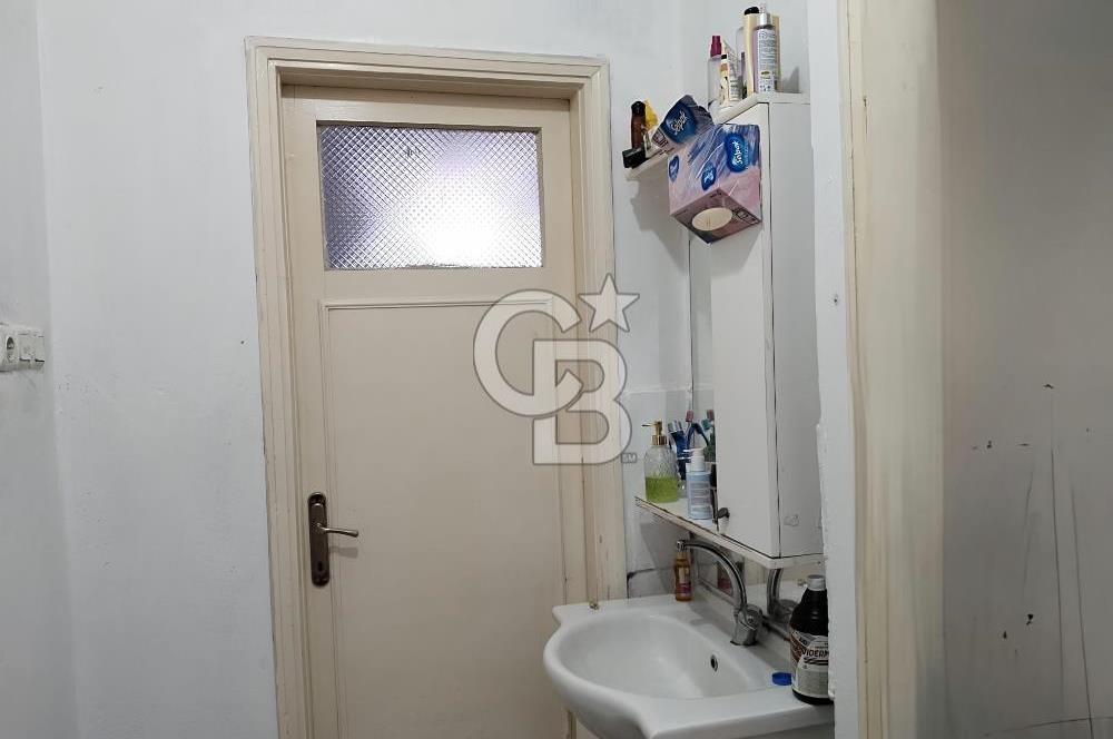 BUCA YİĞİTLER MAHALLESİ TERASLI SATILIK 2+1 DAİRE