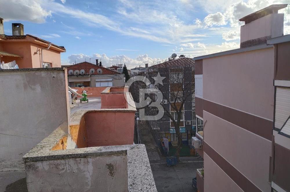 BUCA YİĞİTLER MAHALLESİ TERASLI SATILIK 2+1 DAİRE