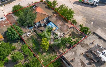 CB AMBIANCE'DAN ULUABAT SÜTAŞ YAKININDA 840 M2 ARSA VE KÖY EVİ