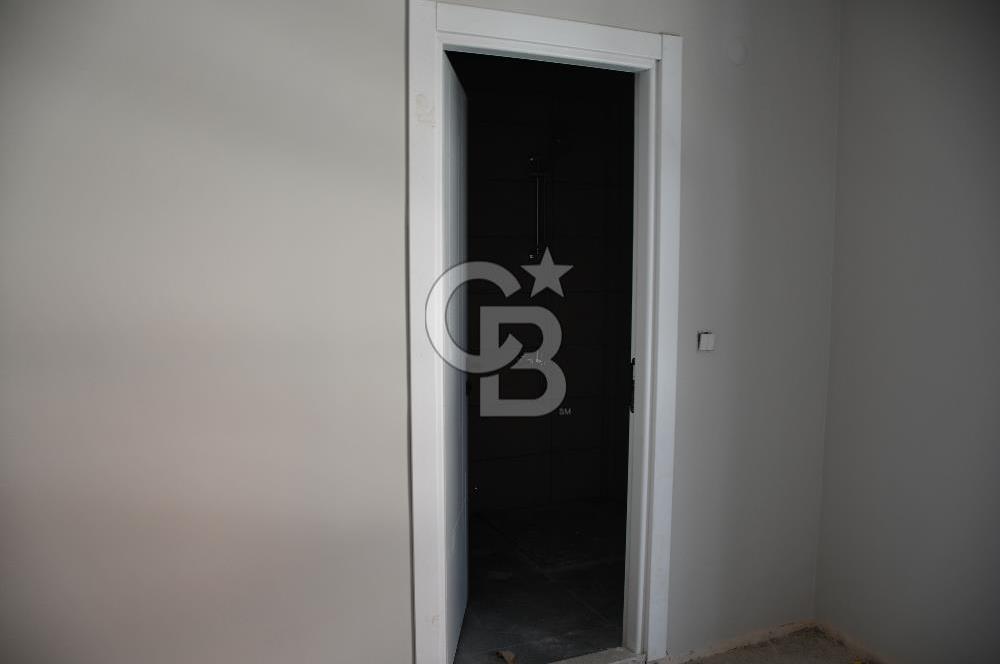 KARŞIYAKA ŞEMİKLER'DE MUHTEŞEM KONUMDA SATILIK 0 2+1 DAİRE