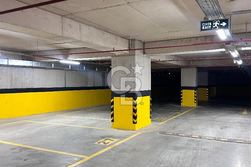 Batı Ataşehir Otto Barbaros’ta Teraslı Kiralık Ofis 