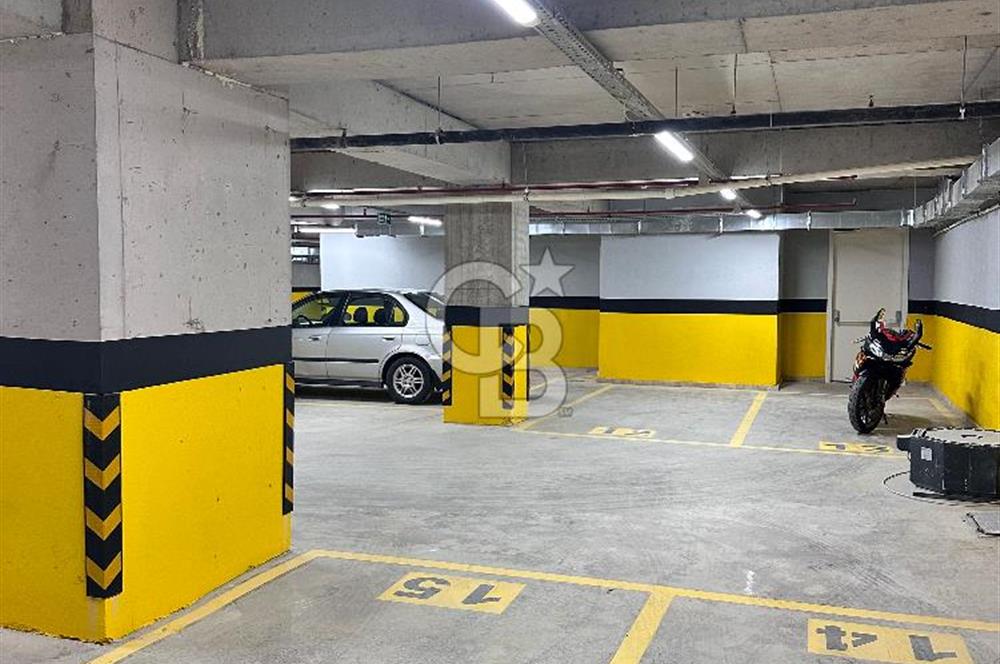 Batı Ataşehir Otto Barbaros’ta Teraslı Kiralık Ofis 