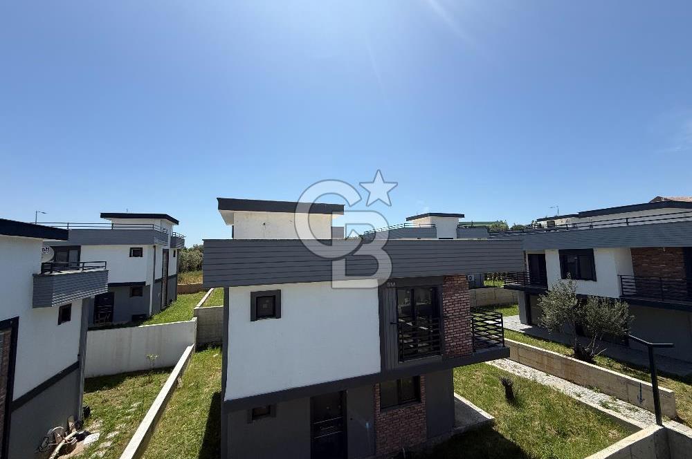 CB AMBIANCE'DAN GÖMEÇ/KEMALPAŞA'DA SİTE İÇİ 3+1 VİLLA