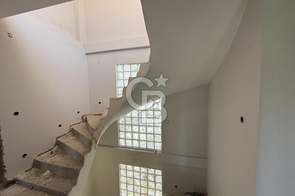 CB AMBIANCE'DAN GÖMEÇ/KEMALPAŞA'DA SİTE İÇİ 3+1 VİLLA
