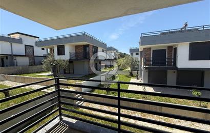 CB AMBIANCE'DAN GÖMEÇ/KEMALPAŞA'DA SİTE İÇİ 3+1 VİLLA