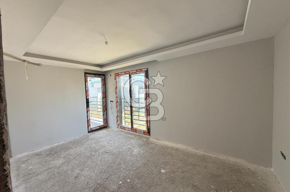CB AMBIANCE'DAN GÖMEÇ/KEMALPAŞA'DA SİTE İÇİ 3+1 VİLLA