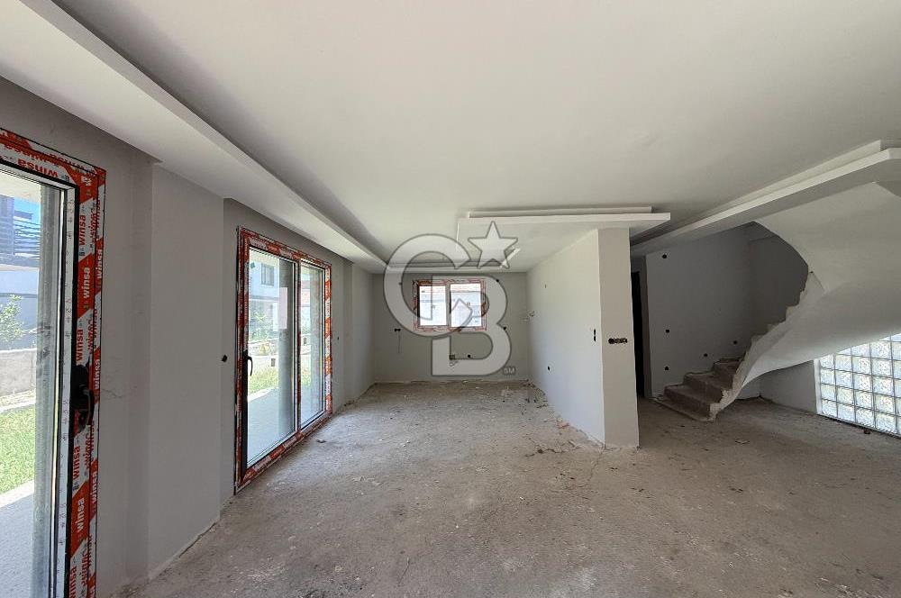 CB AMBIANCE'DAN GÖMEÇ/KEMALPAŞA'DA SİTE İÇİ 3+1 VİLLA
