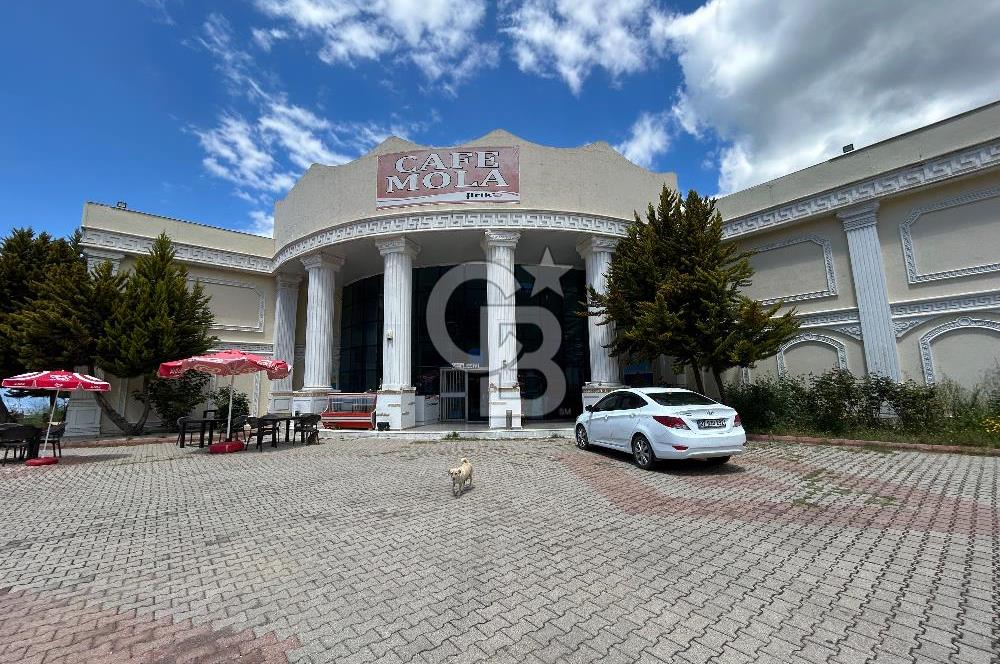 ANTALYA KUMLUCA BELEN'DE ANAYOL ÜZERİ SATILIK TİCARİ İMARLI BİNA