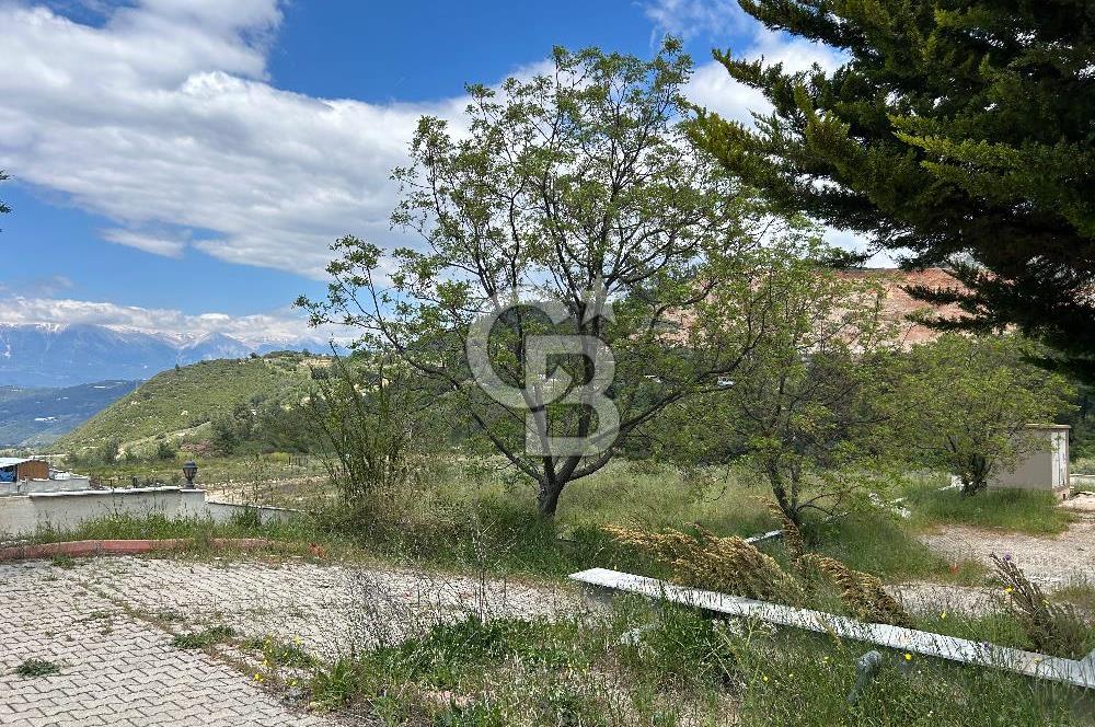 ANTALYA KUMLUCA BELEN'DE ANAYOL ÜZERİ SATILIK TİCARİ İMARLI BİNA