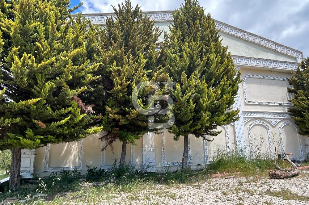 ANTALYA KUMLUCA BELEN'DE ANAYOL ÜZERİ SATILIK TİCARİ İMARLI BİNA
