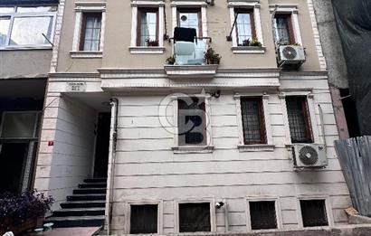Beyoğlu Tophane’de Kullanışlı Satılık 2+1 Daire