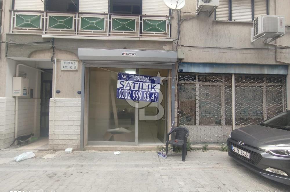 KARŞIYAKA ALAYBEY'DE; TUVALETİ OLAN, SAHİLE YAKIN SATILIK DÜKKAN