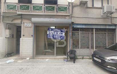 KARŞIYAKA ALAYBEY'DE; TUVALETİ OLAN, SAHİLE YAKIN SATILIK DÜKKAN