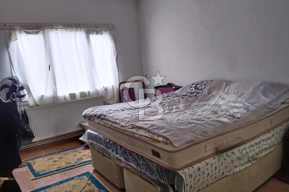 BUCA YİĞİTLER MAHALLESİ TERASLI SATILIK 2+1 DAİRE