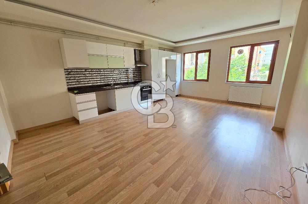 Şerifalide Site içerisinde Geniş ve Ferah Satılık 1+1 Daire