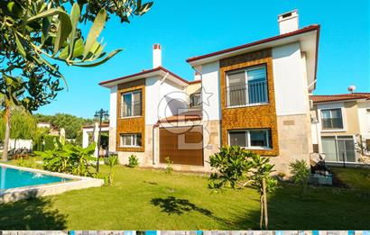 Kuşadası Satılık 4+1 Villa 