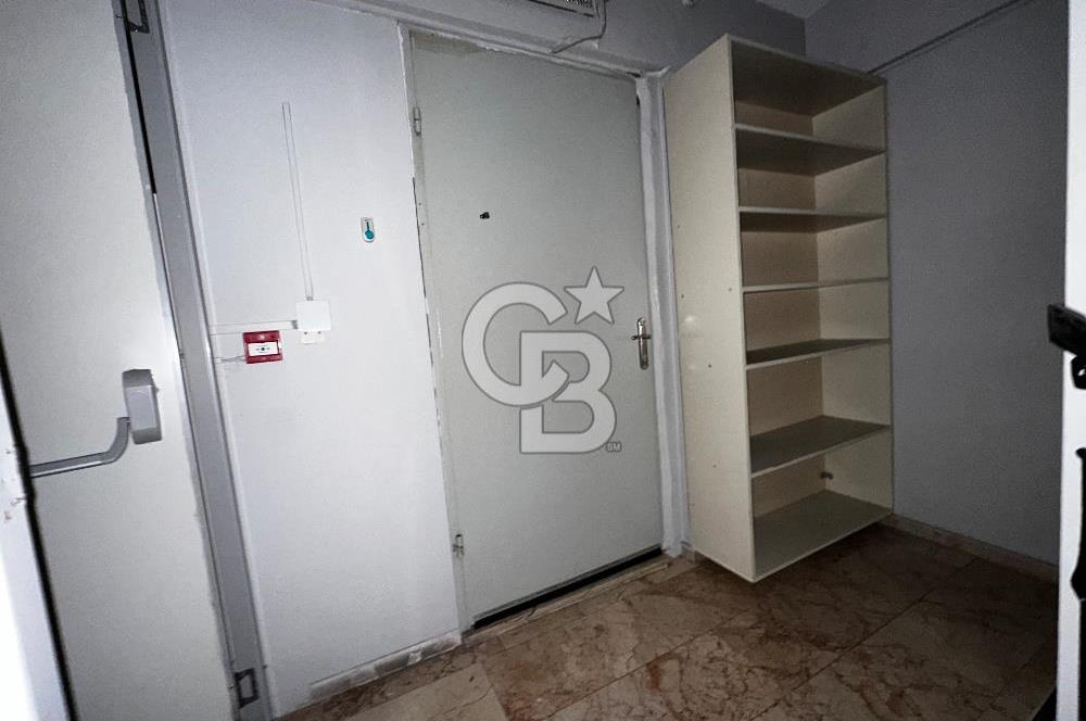Bornova Erzene mahallesi komple satılık bina