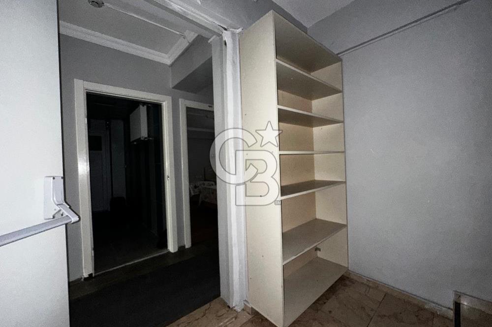 Bornova Erzene mahallesi komple satılık bina