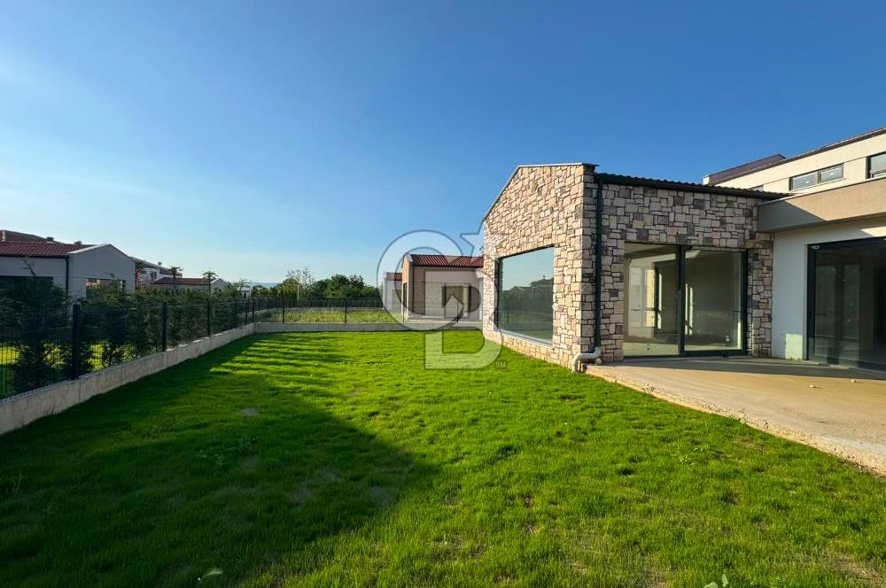 İNEGÖL’ÜN EN GÜZEL YAŞAM ALANLARINDAN HOCAKÖY’DE SIFIR VILLA