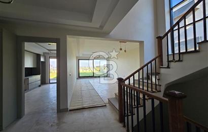 ETİMESGUT BAĞLICA'DA 6+1 290 m2 KAPALI OTOPARKLI SATILIK VİLLA
