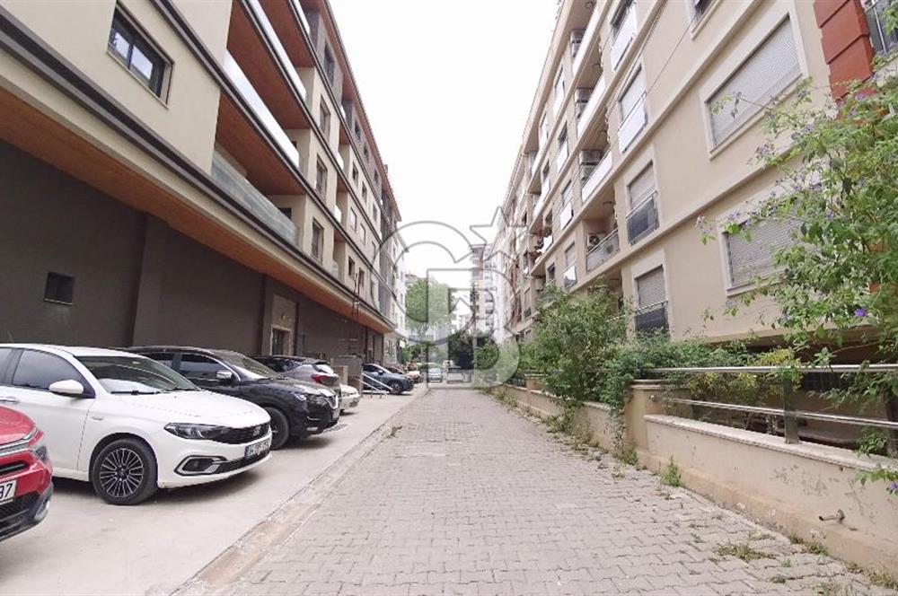 İzmir Karşıyaka Bostanlı Kiralık 2+1 111 m² Daire