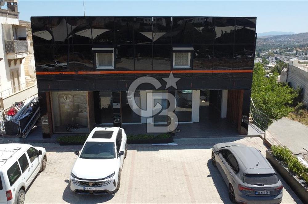 ORTAKENTTE YALIKAVAK YOLUNDA KİRALIK 160 M2 DÜKKAN