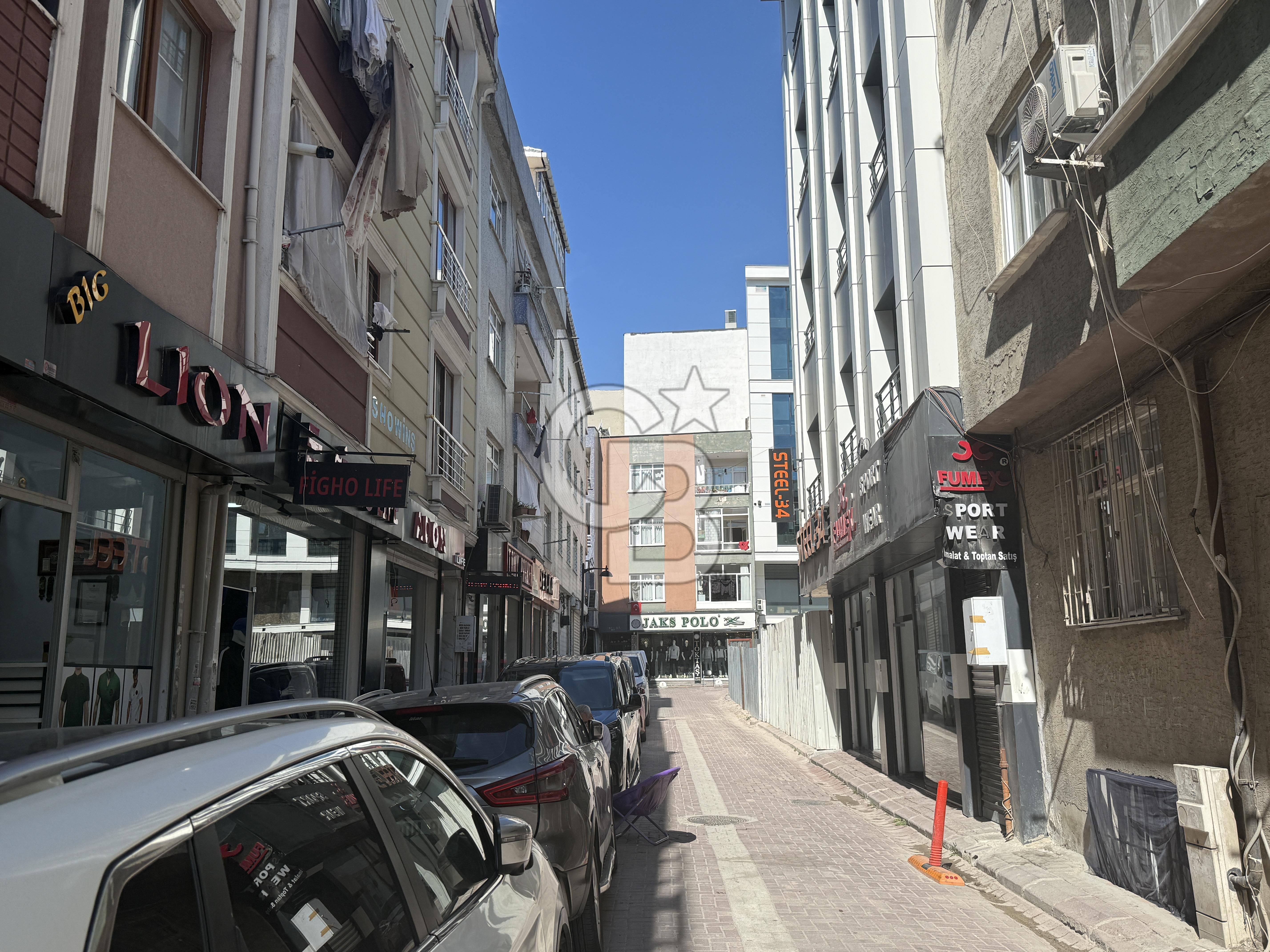 Zeytinburnu Seyit Nizam Satılık Dükkan Tramvaya çok yakın