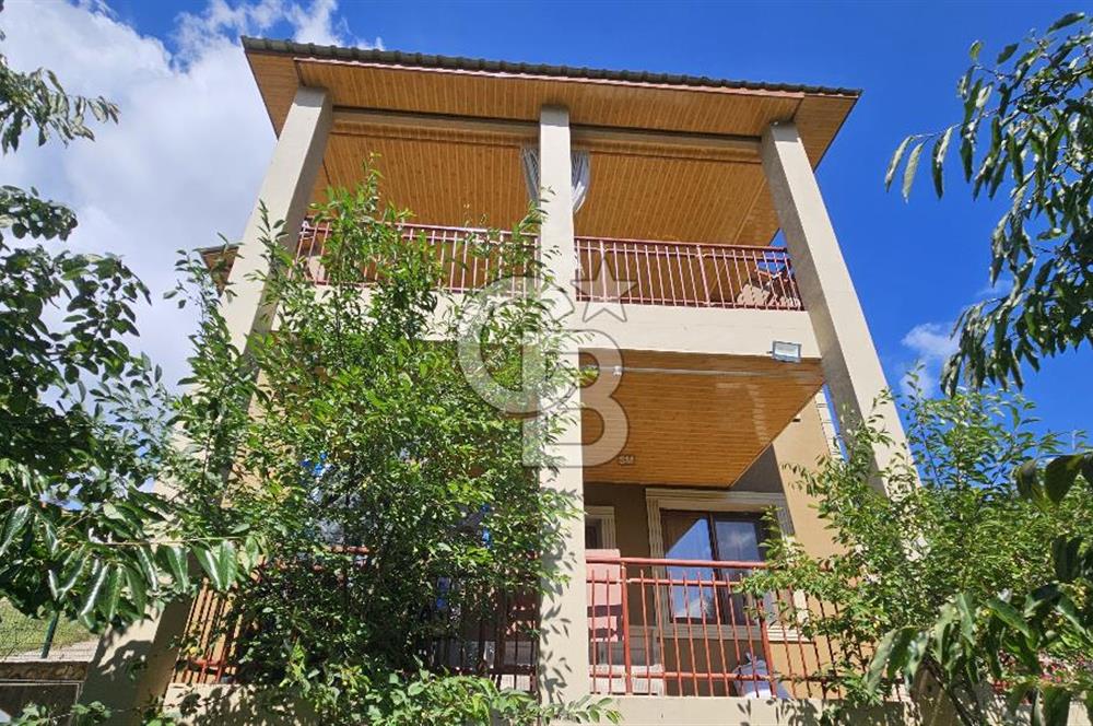 MERSİN TOROSLAR YENİKÖYDE SATILIK İKİ KATLI EV VE ARSASI