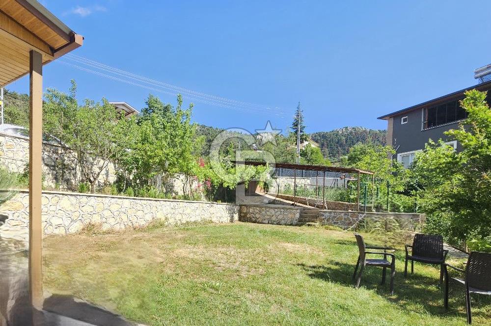 MERSİN TOROSLAR YENİKÖYDE SATILIK İKİ KATLI EV VE ARSASI