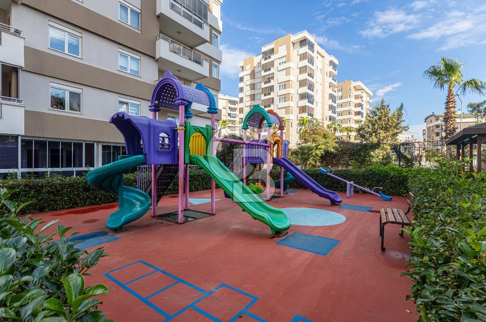 Muratpaşa Yenigün Mahallesi'nde Site İçinde Satılık 3+1 Daire