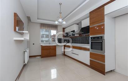 Muratpaşa Yenigün Mahallesi'nde Site İçinde Satılık 3+1 Daire