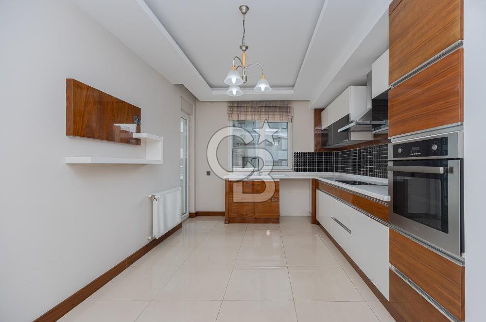 Muratpaşa Yenigün Mahallesi'nde Site İçinde Satılık 3+1 Daire