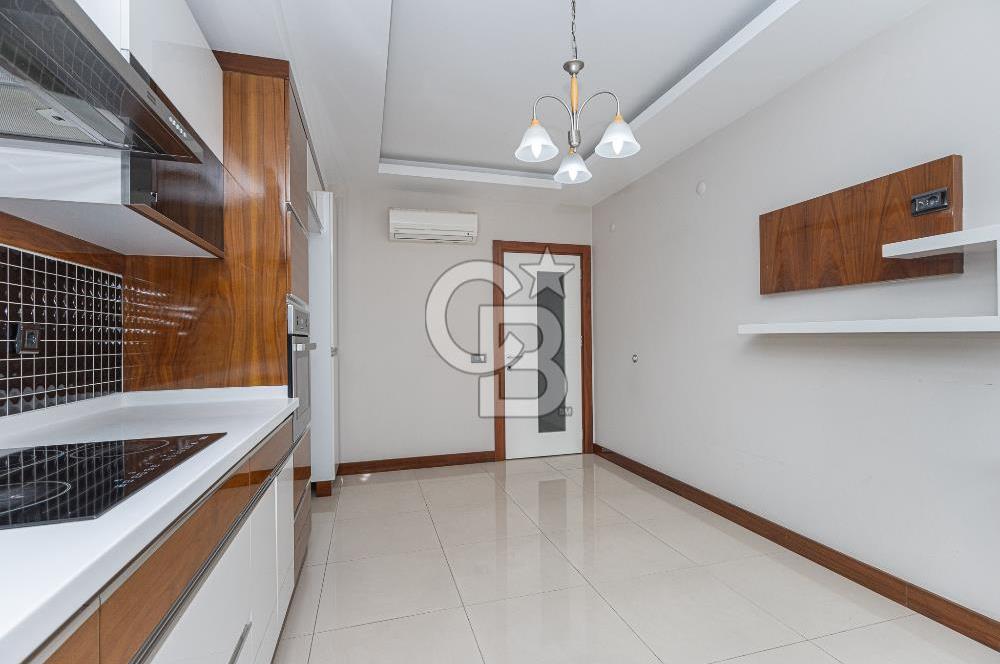 Muratpaşa Yenigün Mahallesi'nde Site İçinde Satılık 3+1 Daire