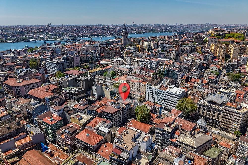 KARAKÖY'DE İYİ KONUMDA 875M2 SATILIK TİCARİ BİNA