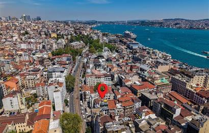 KARAKÖY'DE İYİ KONUMDA 875M2 SATILIK TİCARİ BİNA