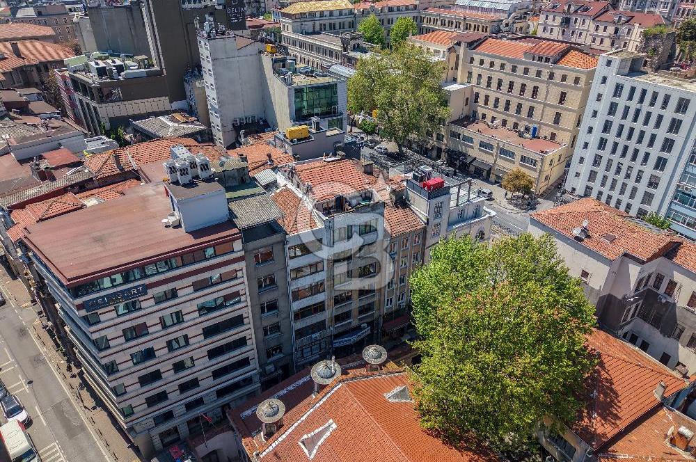 KARAKÖY'DE İYİ KONUMDA 875M2 SATILIK TİCARİ BİNA