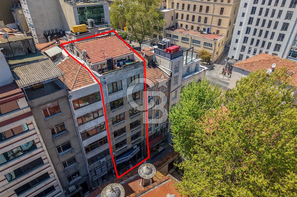 KARAKÖY'DE İYİ KONUMDA 875M2 SATILIK TİCARİ BİNA