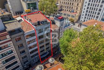 KARAKÖY'DE İYİ KONUMDA 875M2 SATILIK TİCARİ BİNA - 1 - 353480