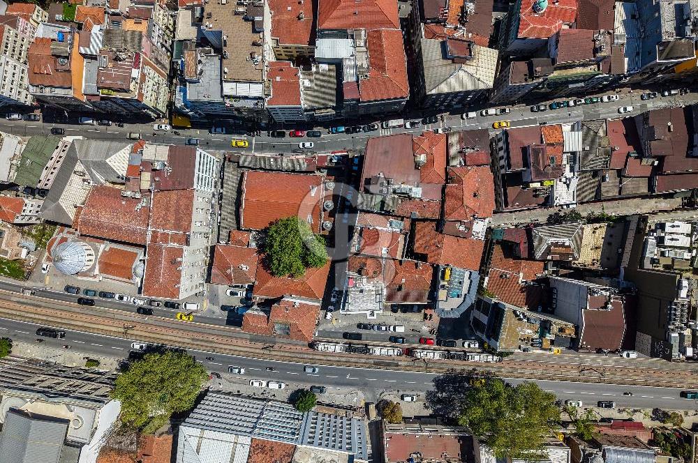 KARAKÖY'DE İYİ KONUMDA 875M2 SATILIK TİCARİ BİNA