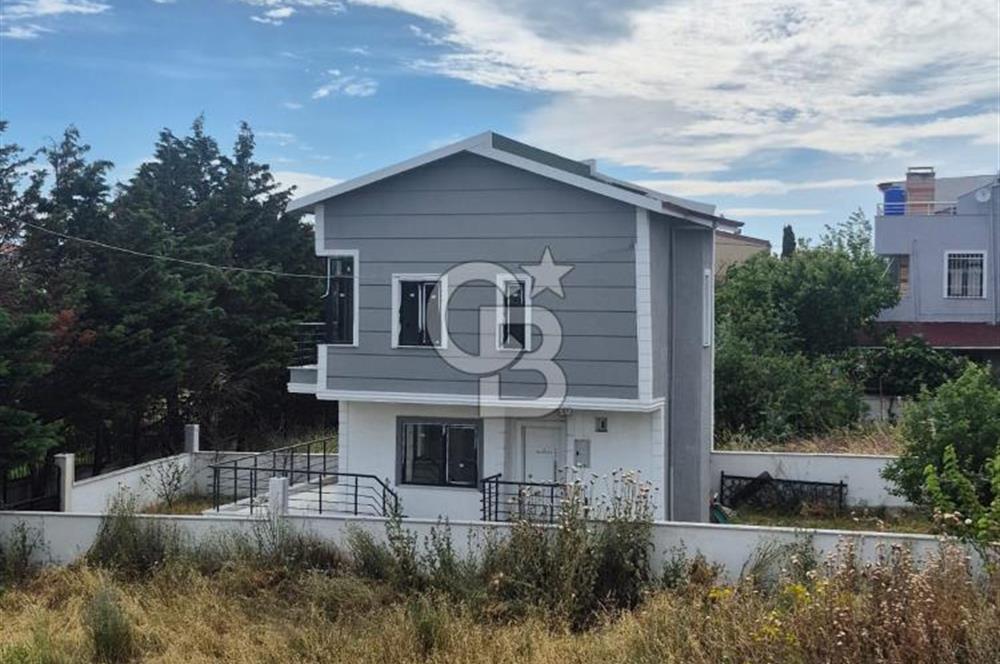 TEKİRDAĞ'DA DENİZE 750 METRE MESAFEDE YAZLIK VİLLA