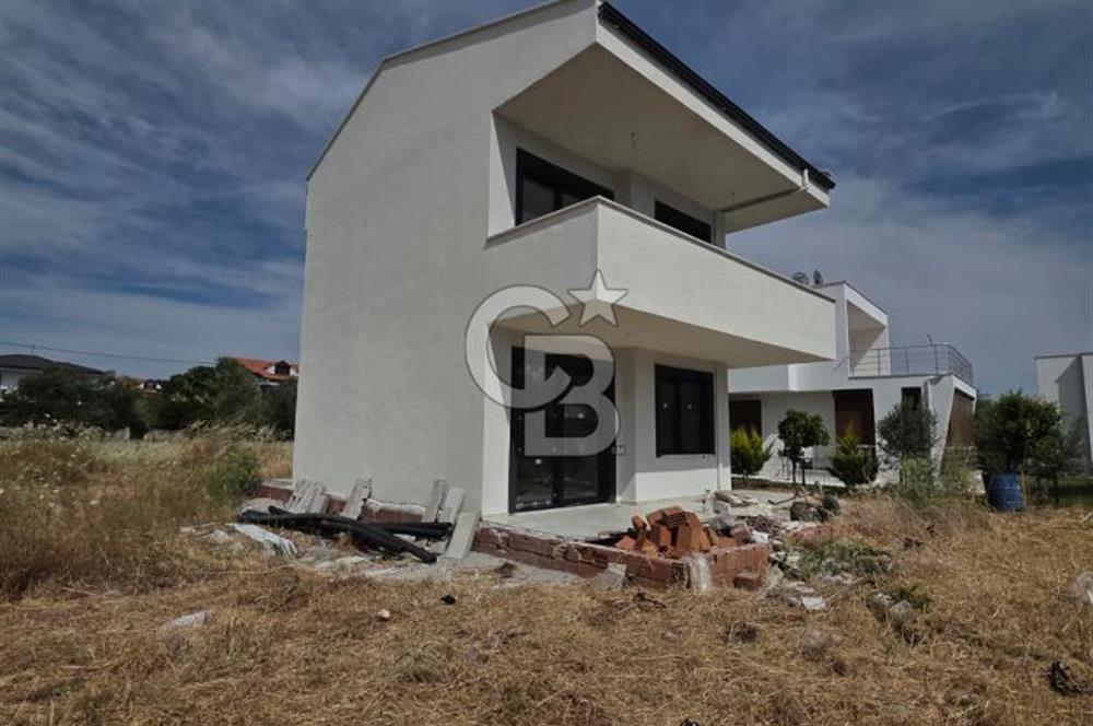 AYVALIK KÜÇÜKKÖY TUZLA MEVKİİ'NDE SATILIK BAHÇELİ 3+1 DUBLEKS