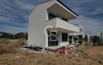 AYVALIK KÜÇÜKKÖY TUZLA MEVKİİ'NDE SATILIK BAHÇELİ 3+1 DUBLEKS