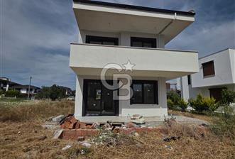 AYVALIK KÜÇÜKKÖY TUZLA MEVKİİ'NDE SATILIK BAHÇELİ 3+1 DUBLEKS - 11 - 353478