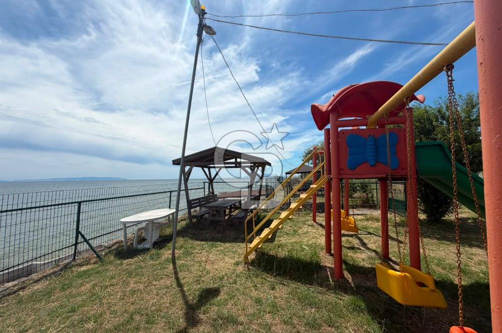 Tekirdağ Çorlu Yenice Site İçi Denize Sıfır 4+1 Satılık Yazlık